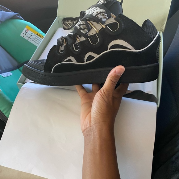 For sell never worn size 8.5 - Picture 3 of 4